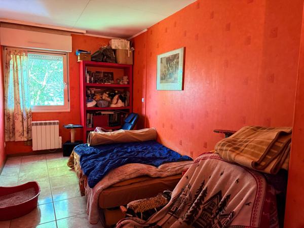 Maison de 114 m2 sur sous-sol, 3 ch terrain de 2063 m2.