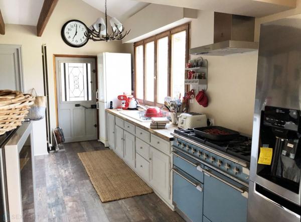 MAISON DE 238M² SUR UN TERRAIN DE 2,5 HA