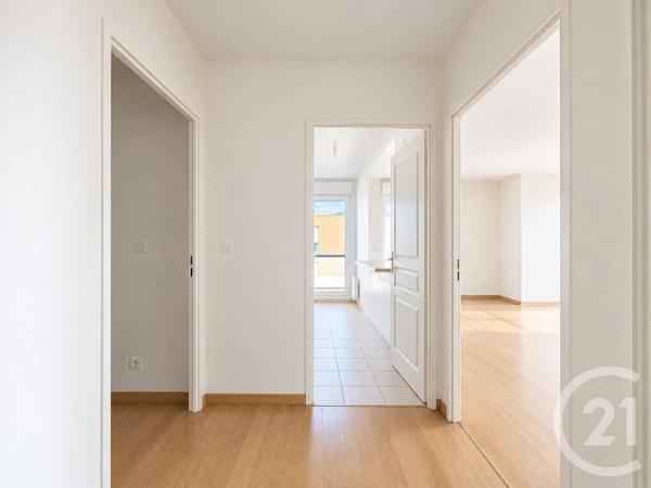 Appartement T3 à vendre  3 pièces - 71,80 m 2   LUCE  - 28