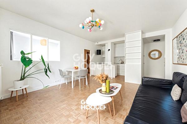 Le canal Saint Martin au bout de la rue