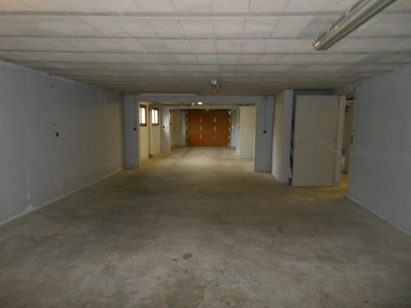 Loue Viriat, belle Maison cossue de 178 m² + triple garage beau terrain arboré