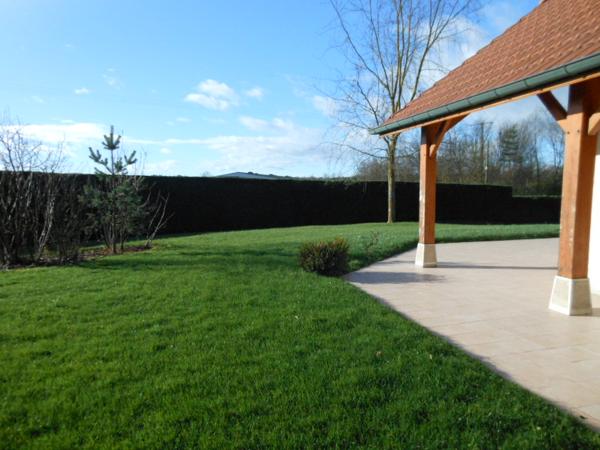 Loue Viriat, belle Maison cossue de 178 m² + triple garage beau terrain arboré