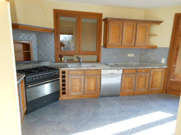 Loue Viriat, belle Maison cossue de 178 m² + triple garage beau terrain arboré