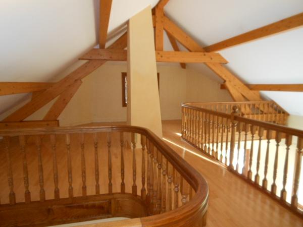 Loue Viriat, belle Maison cossue de 178 m² + triple garage beau terrain arboré