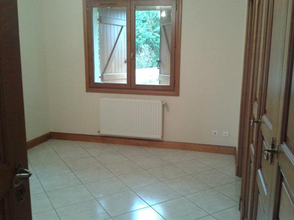 Loue Viriat, belle Maison cossue de 178 m² + triple garage beau terrain arboré