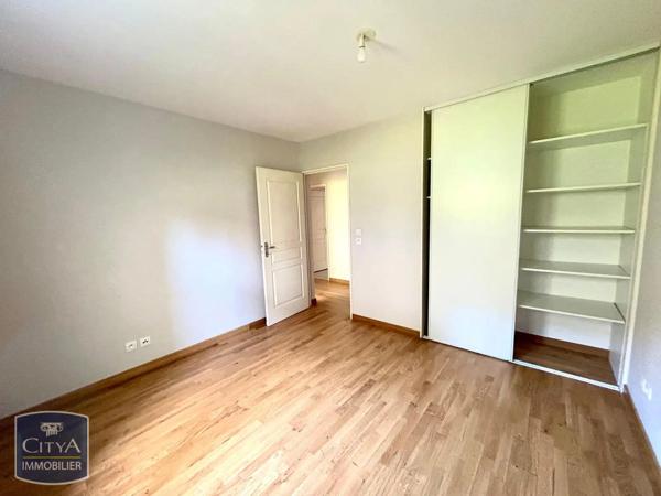 Appartement à louer 3 pièces 70.52m² Bourg-en-Bresse (01000)