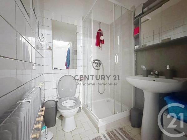 Appartement F1 à vendre  1 pièce - 28 m 2   CREPY EN VALOIS  - 60