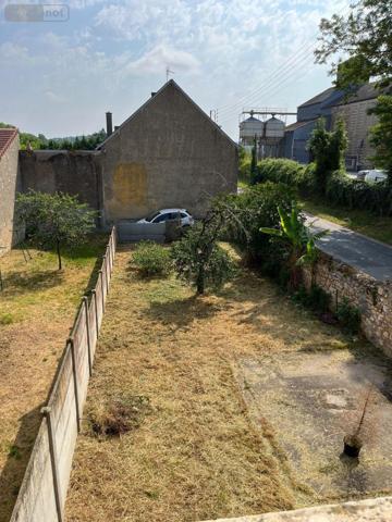 Immeuble de rapport à vendre à Saint-Gaultier dans l'Indre (36800), ref : JA/639