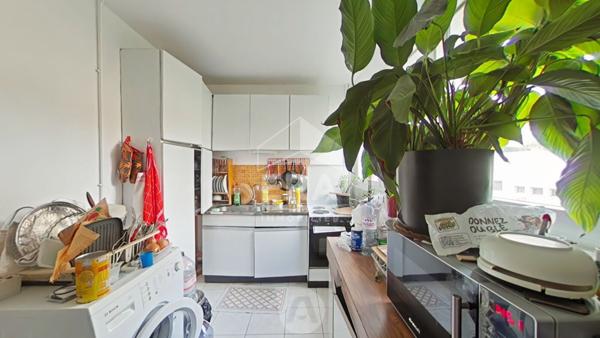 Appartement Paris 4 pièce(s) 94 m2