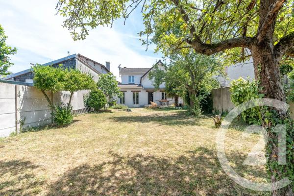 Maison à vendre  6 pièces - 138,88 m 2   VILLIERS SUR MARNE  - 94