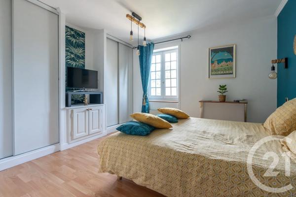 Maison à vendre  6 pièces - 138,88 m 2   VILLIERS SUR MARNE  - 94