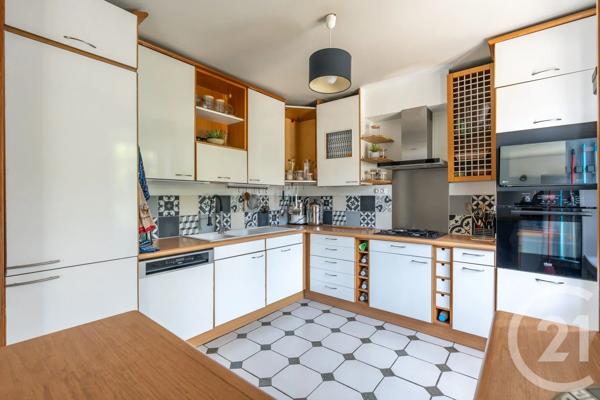 Maison à vendre  6 pièces - 138,88 m 2   VILLIERS SUR MARNE  - 94