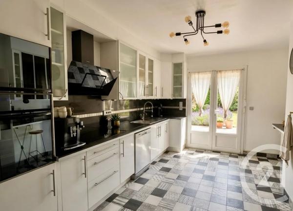Maison à vendre  6 pièces - 134,80 m 2   LIVRY GARGAN  - 93