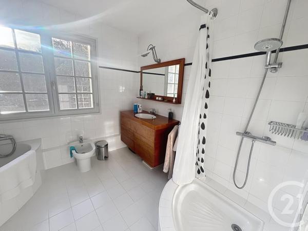 Maison à vendre  6 pièces - 259,50 m2 ARLES SUR TECH - 66