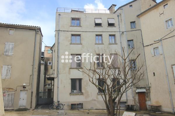 Immeuble 12 pièces - 260 m²