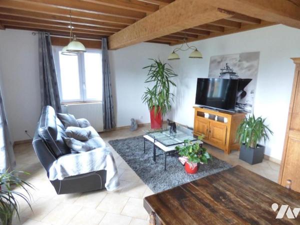 Vaste maison avec dépendance