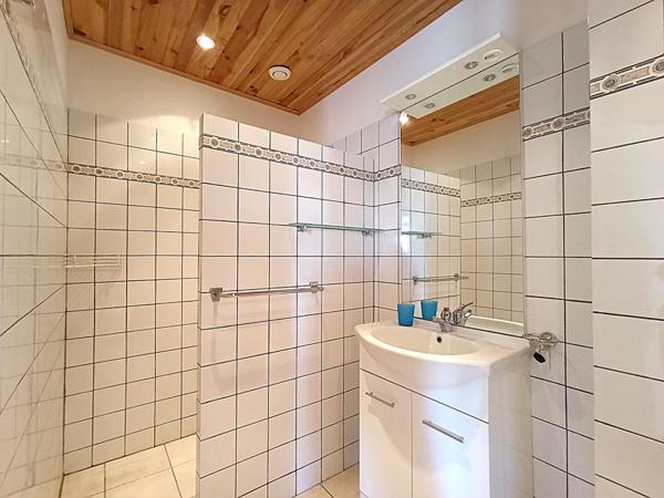 Grande propriété avec piscine à Saint-Arcons-de-Barges