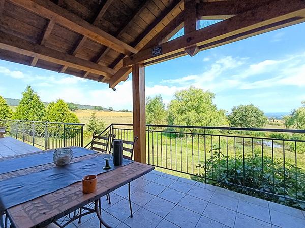 Grande propriété avec piscine à Saint-Arcons-de-Barges