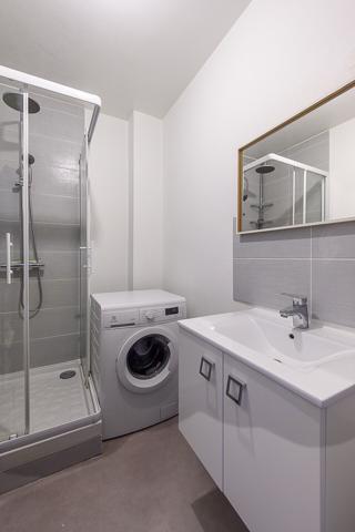 Bel appartement 3 p balcon, parking privatif, au calme. 4eme ét.ascenc