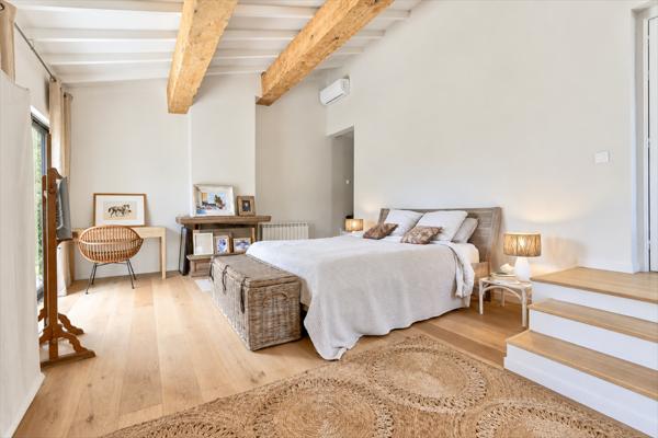 Vente Maison provençale de luxe Saint-Paul-en-Forêt 6 Pièces 200 m²