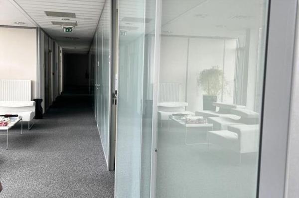 Location - BUREAUX 1822 m 2