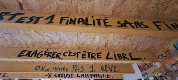 Loft d'artiste unique avec atelier de 320 m² et jardin ? Entre lumière et créativité