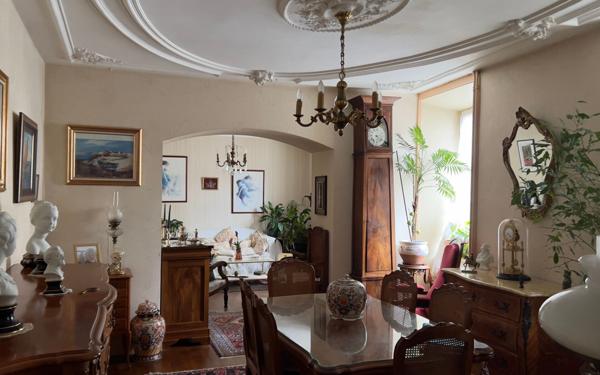 Maison à vendre    4 pièces • 214 m2 Rochechouart