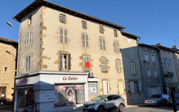 Maison à vendre    4 pièces • 214 m2 Rochechouart