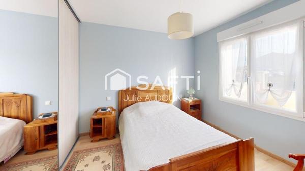 Pavillon sans comparable ! Matha idéalement placé