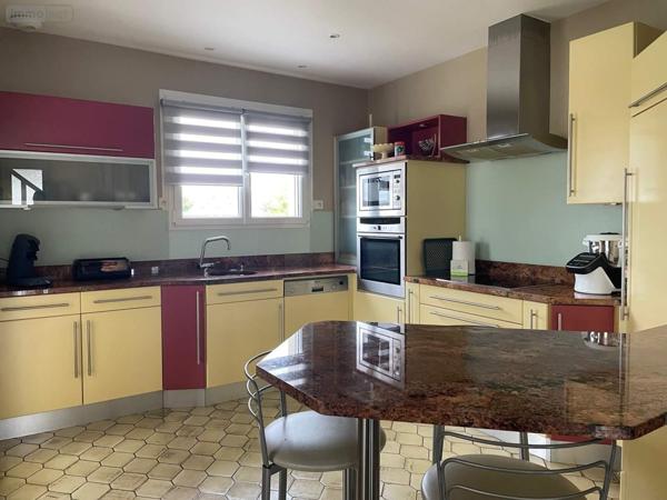 Maison à vendre à Moulay en Mayenne (53100), ref : 046/827