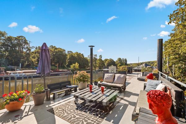 Le Port-Marly – Péniche familiale rénovée, 230 m² de confort sur l'eau, 3 chambres et terrasses