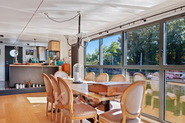 Le Port-Marly – Péniche familiale rénovée, 230 m² de confort sur l'eau, 3 chambres et terrasses