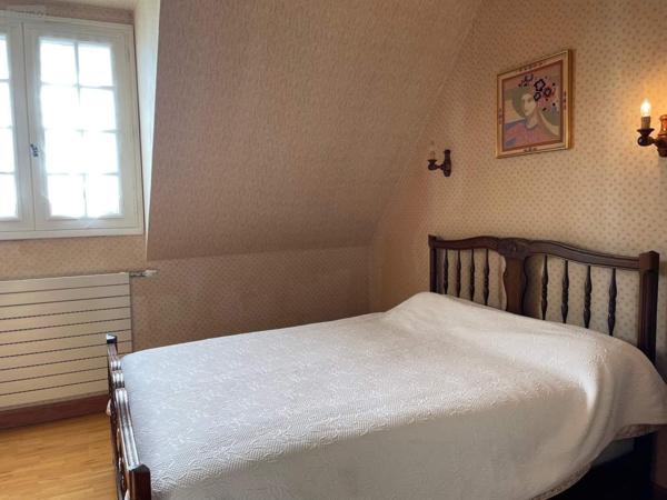 Maison à vendre à Javron-les-Chapelles en Mayenne (53250), ref : 046/777