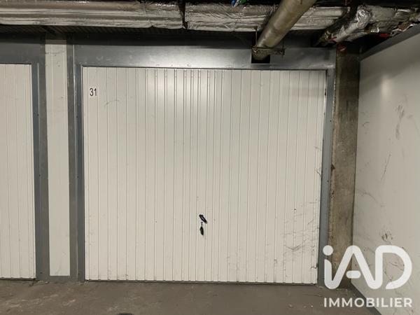 Parking à vendre 132 m² Paris 10