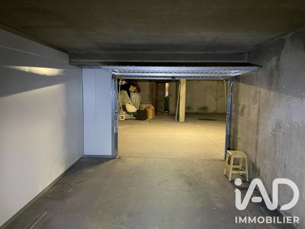 Parking à vendre 132 m² Paris 10