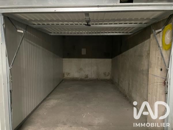 Parking à vendre 132 m² Paris 10