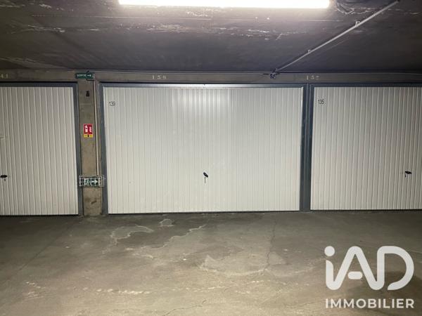 Parking à vendre 132 m² Paris 10
