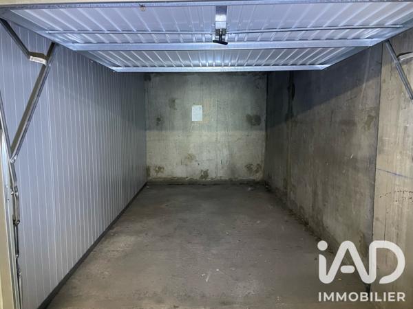 Parking à vendre 132 m² Paris 10