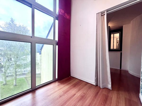 Appartement T2Bis Duplex meublé de 63,50 m² avec Terrasse et Parking Privé