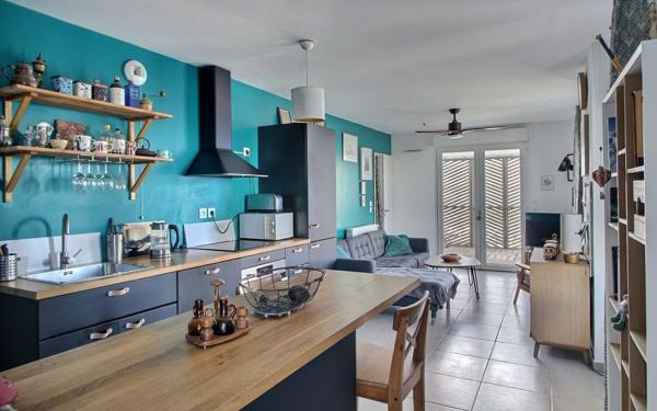 Appartement à vendre    2 pièces • 42,82 m2 Marseille 3