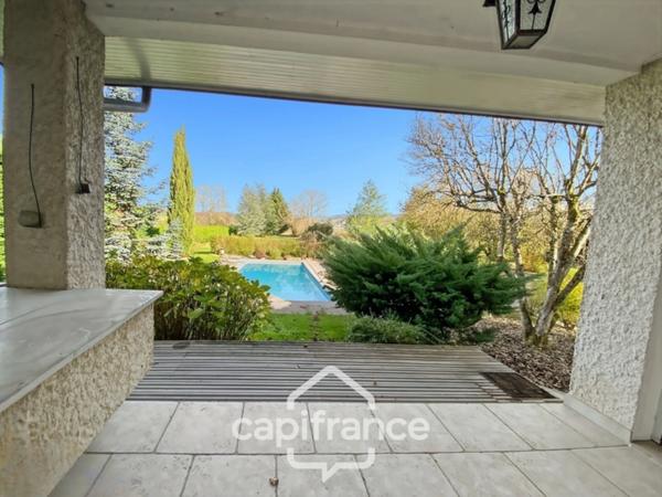 Maison à vendre 8 pièces BEAUFORT (39)