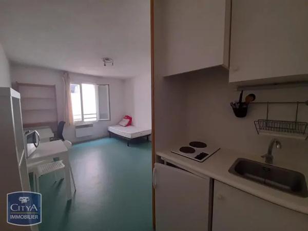 Appartement à louer 1 pièce 18.05m² Nîmes (30900)