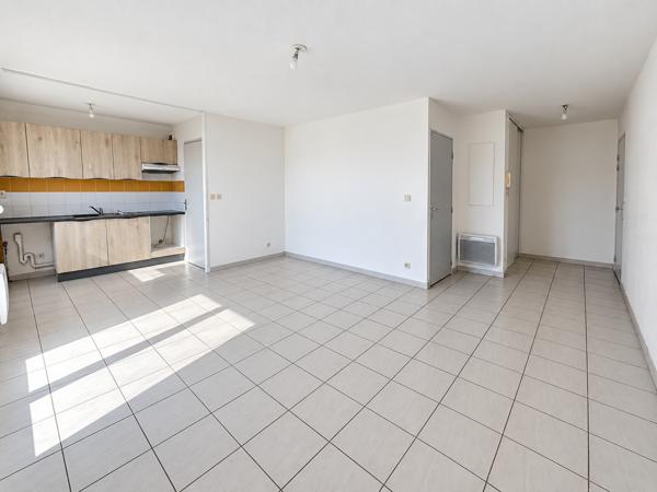 Lumineux appartement dans résidence sécurisée