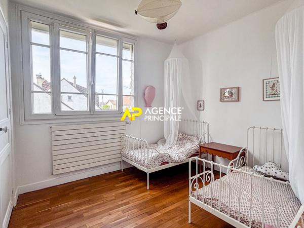 Sartrouville - Union - Maison 6 pièces 4 chambres 150 m2 €670 000 ** - Référence 9578