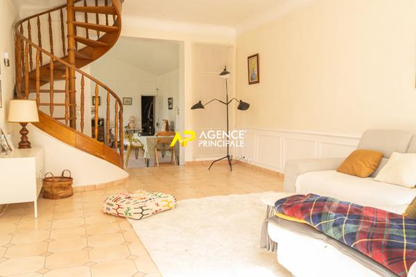 Sartrouville - Union - Maison 6 pièces 4 chambres 150 m2 €670 000 ** - Référence 9578