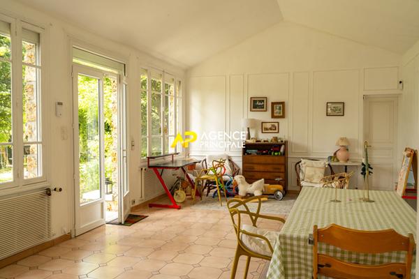 Sartrouville - Union - Maison 6 pièces 4 chambres 150 m2 €670 000 ** - Référence 9578