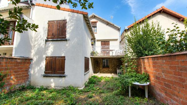 Choisy-le-Roi / Gondoles : maison de ville au calme avec jardin