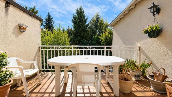 Choisy-le-Roi / Gondoles : maison de ville au calme avec jardin