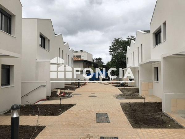 Location Appartement 2 pièces 41.8 m² - 48 BIS RUE GUYNEMER Bordeaux 33200