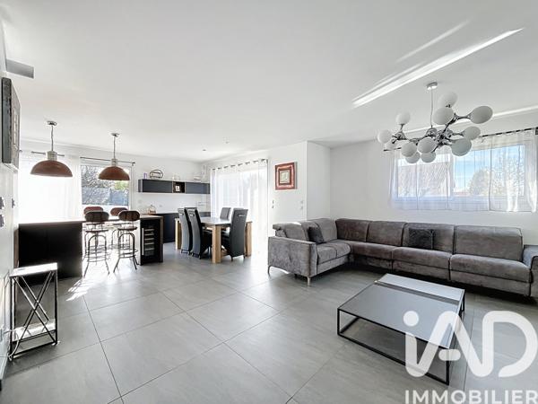 Maison à vendre 6 pièces 146 m² Saint-Laurent-de-Mure